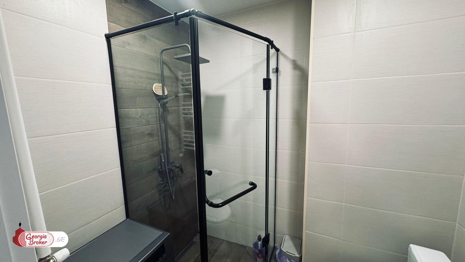 продается квартира с новым ремонтом 2-комнаты